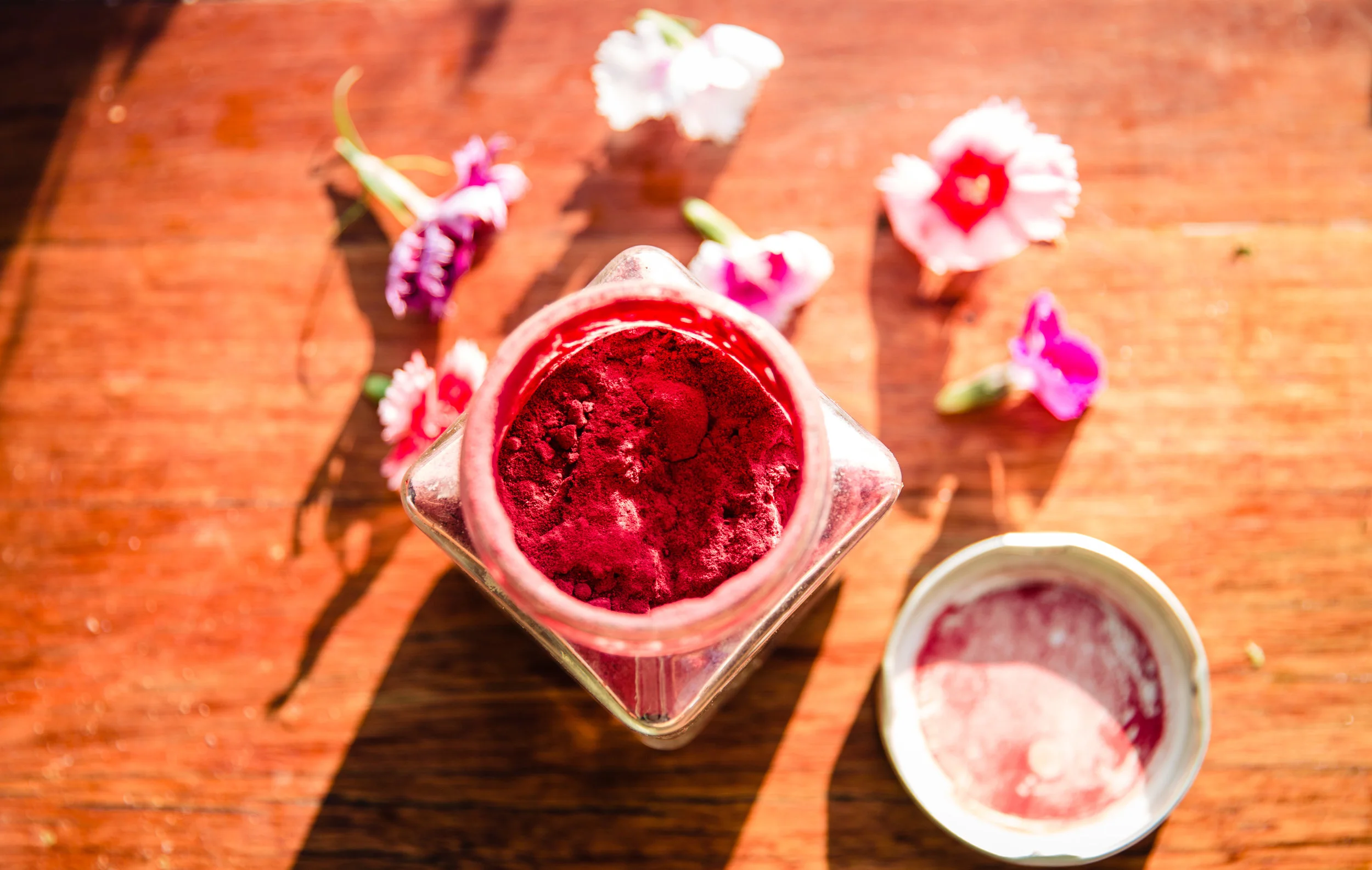 Beetroot powder: Dynamite comes in small jars.
