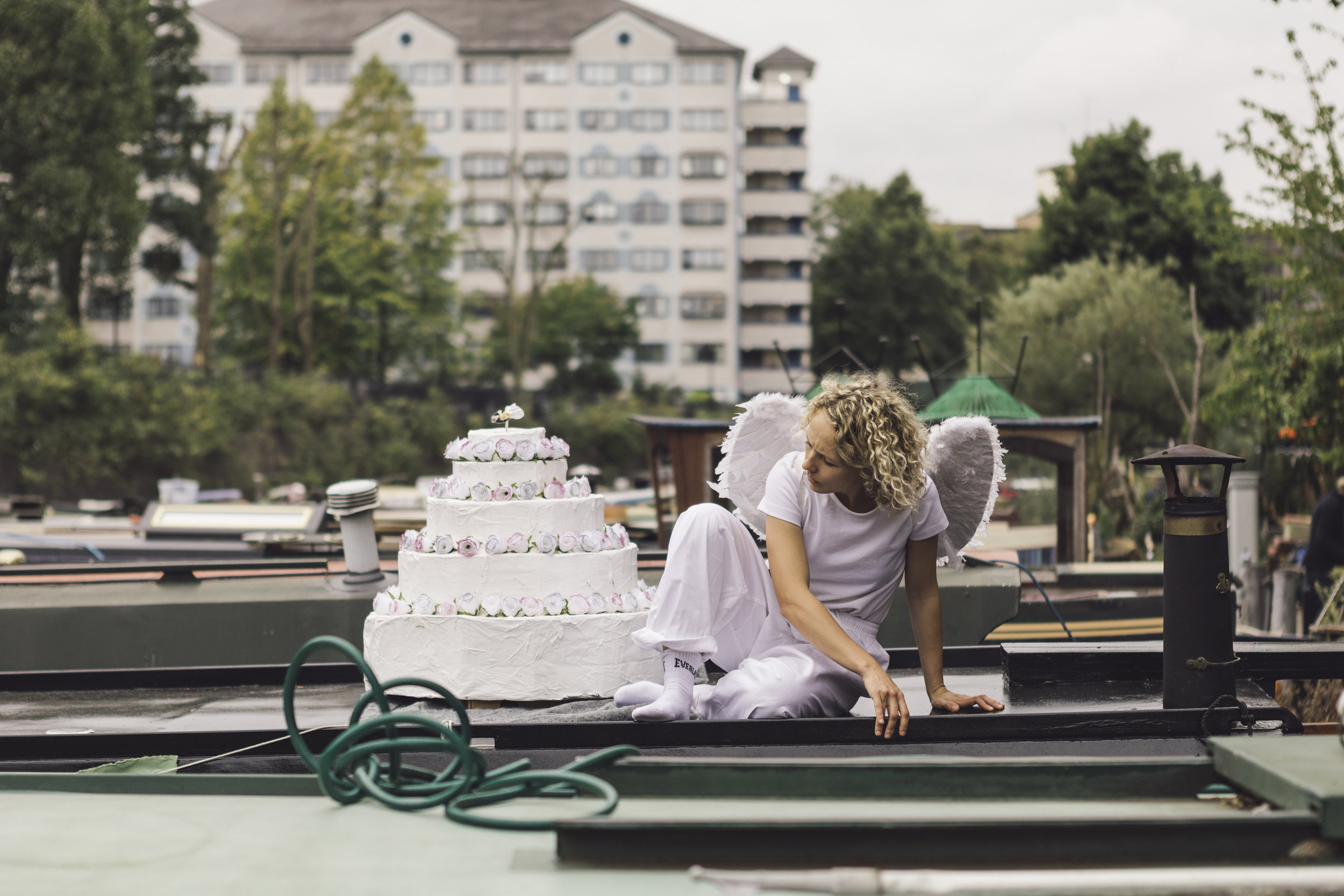 Spin The Groom , Imogen Lloyd