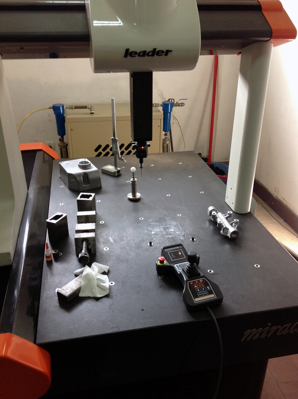 coordinate measuring machine
