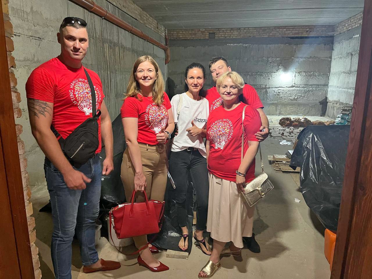  Liza, second from left, visited one of LHI’s other Operating Centers, the LHI Shelter in Lviv, to lend her legal expertise to residents there. 