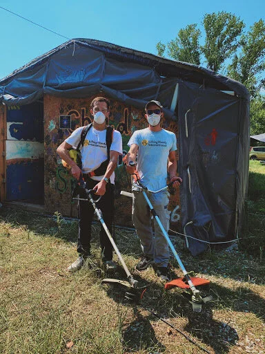   Nico and Nick prepared “The Field” after four months of foliage growth.  