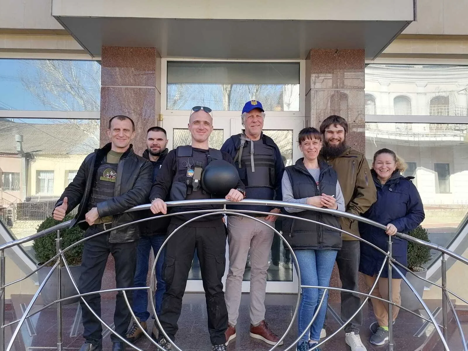  LHI’s Ukraine country director Serhii (he’s the one with the sunglasses on his head) recently traveled to Kherson where he met with volunteers who serve their community and affected villages at great risk to themselves. Meeting people and forming partnerships is how LHI gets its work done. 