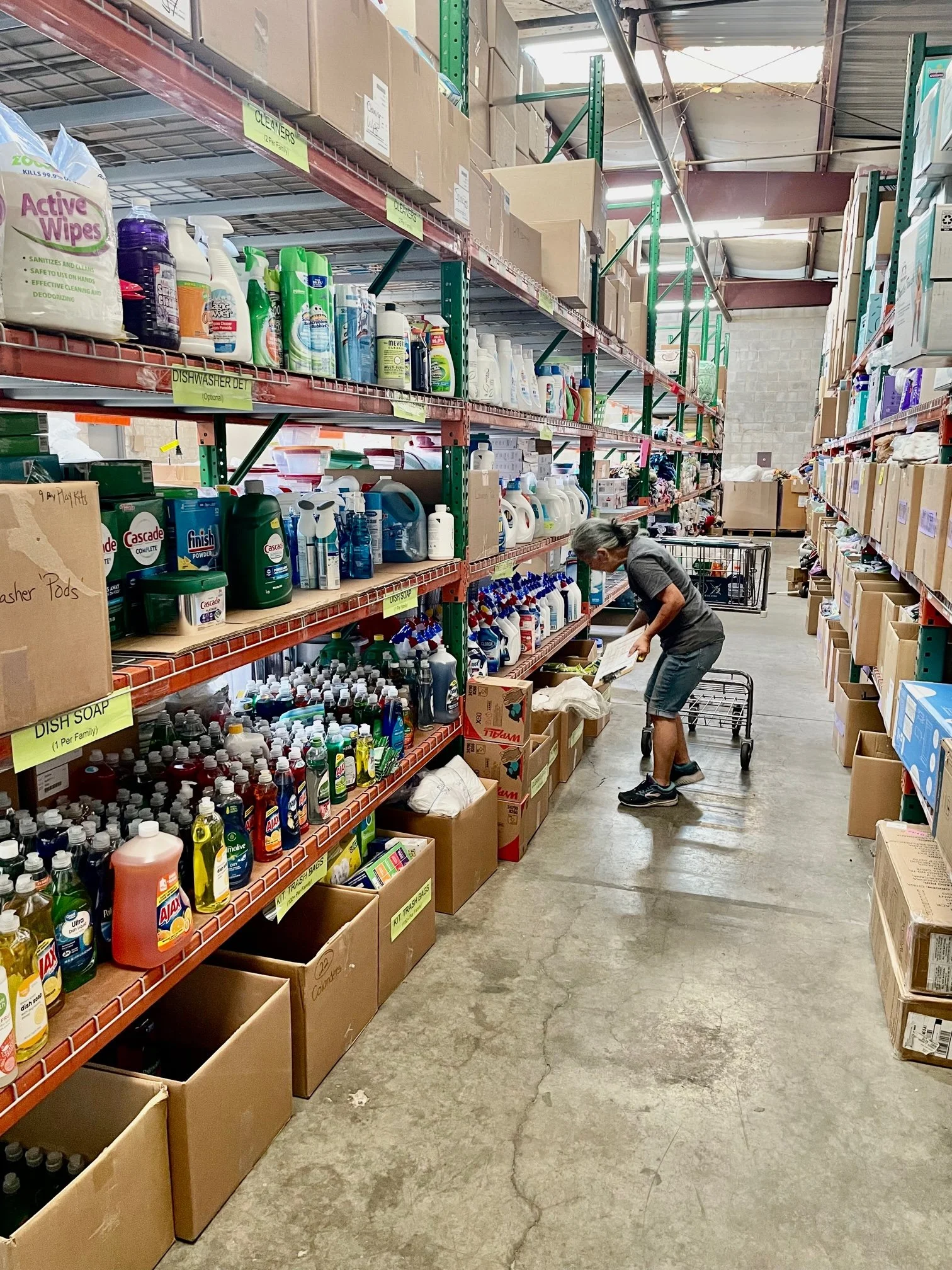  The US Office for Refugee Resettlement provides local resettlement agencies with a list of items that must be in apartments of resettled refugees. If the items aren't donated, they must be purchased from the family's small stipend. LHI's Utah team relies on donations from you to keep our warehouse stocked so that we can provide all the items resettled refugees need! 