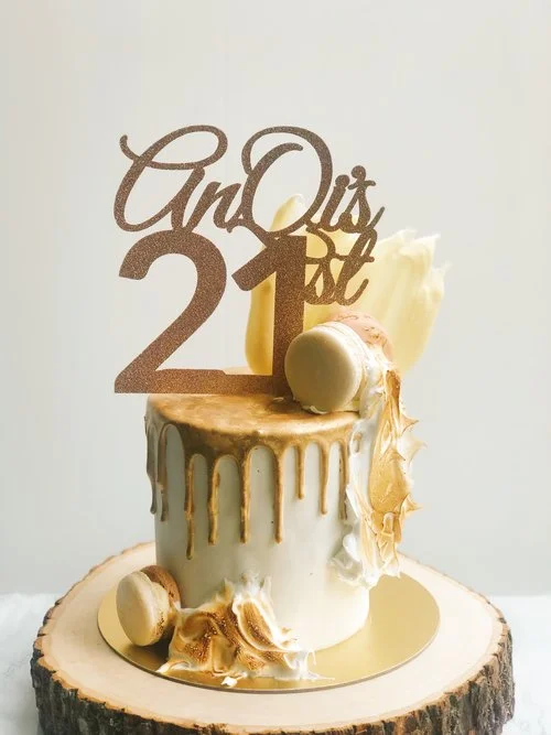 Gold+Drip+Cake.jpg