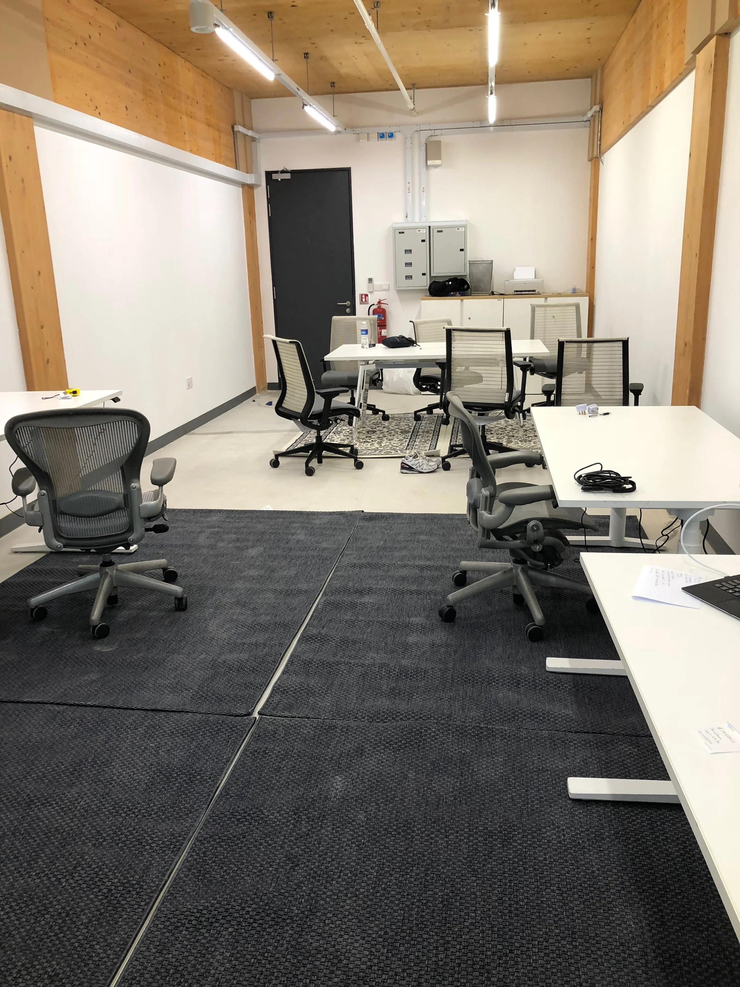 space desks and conf table.jpg
