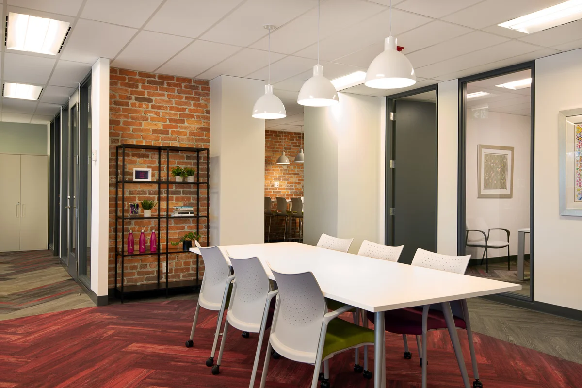Open office space and accents. © Robert Lowdon