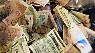 What does your money do within the university? (epSos.de / Flickr)