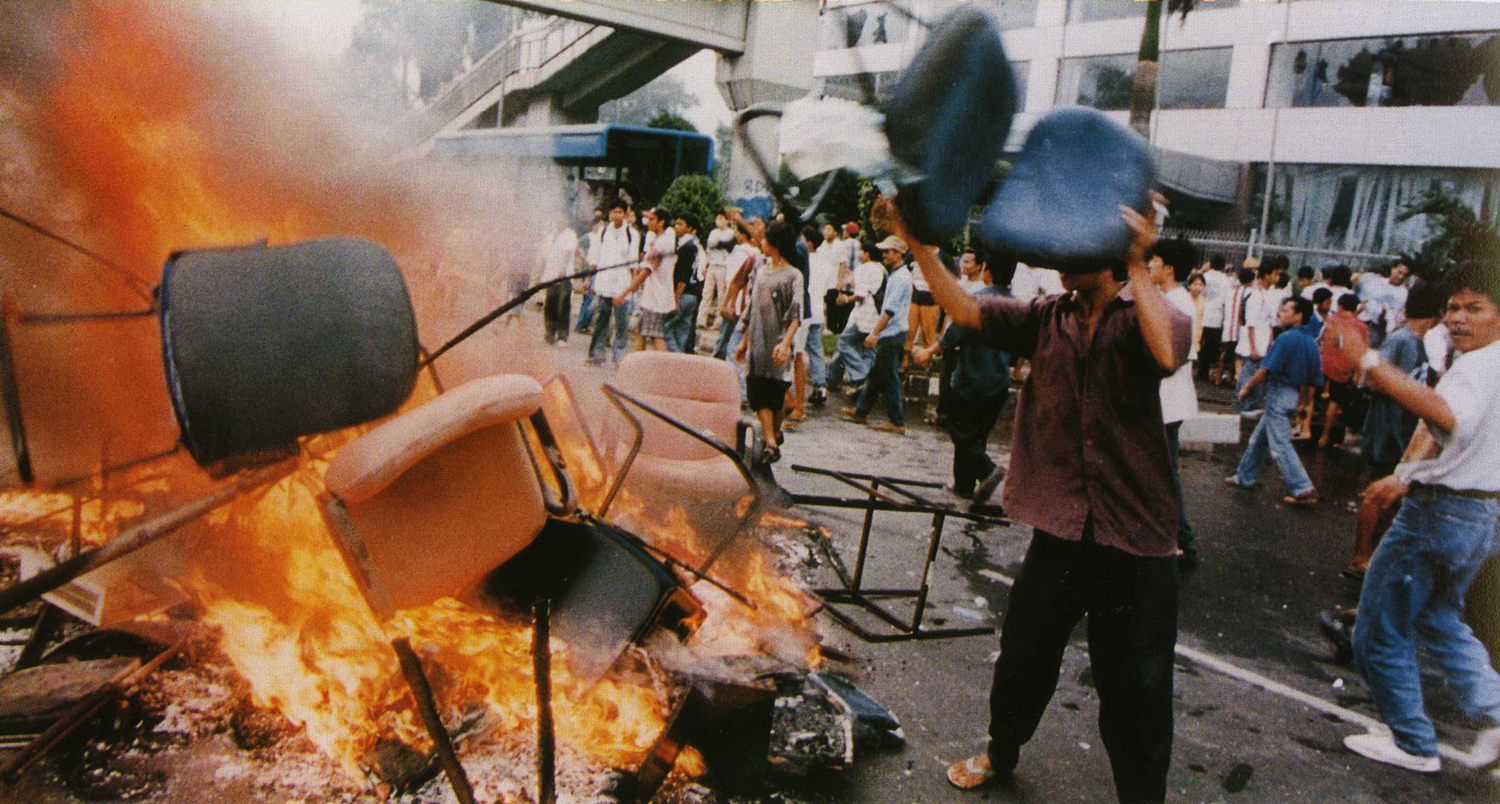 The flames of love burn hot, but the flames of fury burn hotter. (Credit: Office of the Vice President/Republic of Indonesia)
