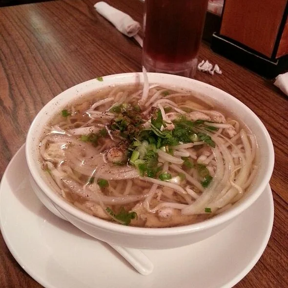 P hở, a traditional Vietnamese noodle soup, from Clay Pot Vietnamese Restaurant