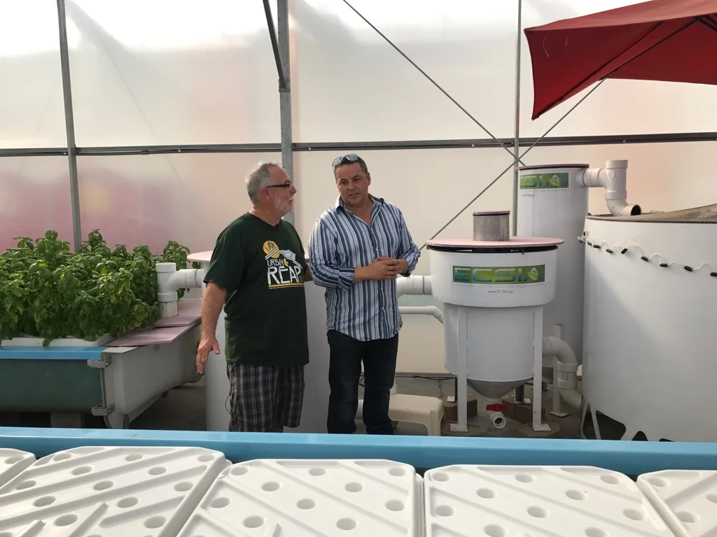 Glynn Barber, alongside Jimmy Dorrell, explains the benefits of the ECSIA system