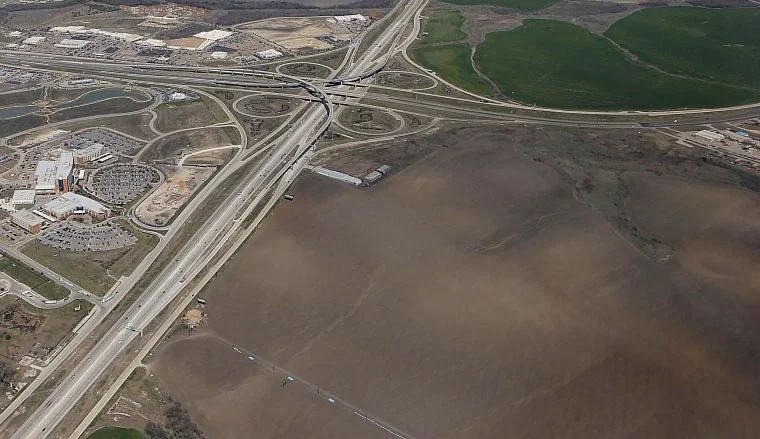 in 2013, the Waco Industrial Foundation purchased 635 acres on the southeast quadrant of Interstate 35 and South Loop 340. Six years later, the intersection is bursting with plans at every corner.