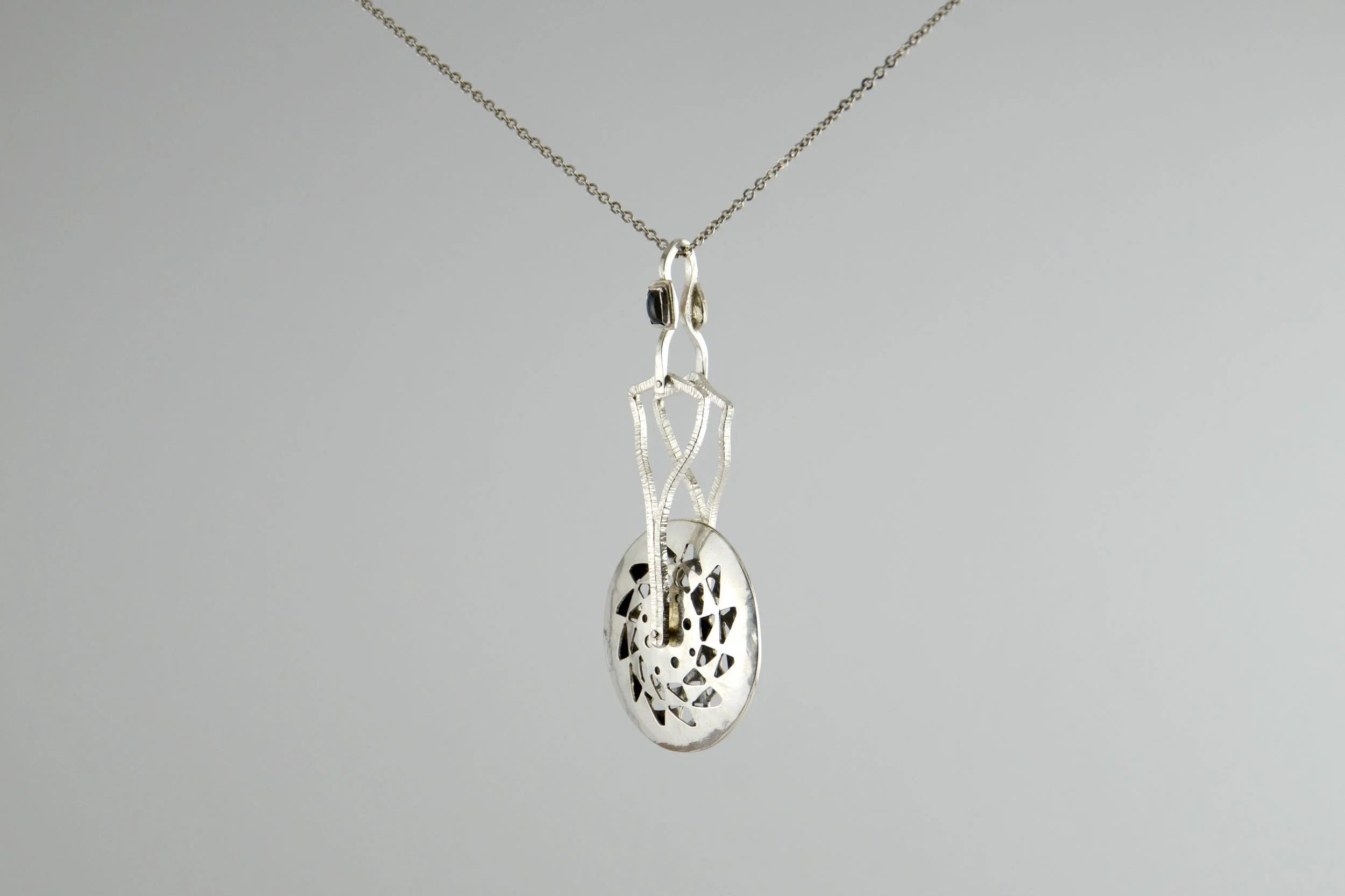necklace 02.jpg