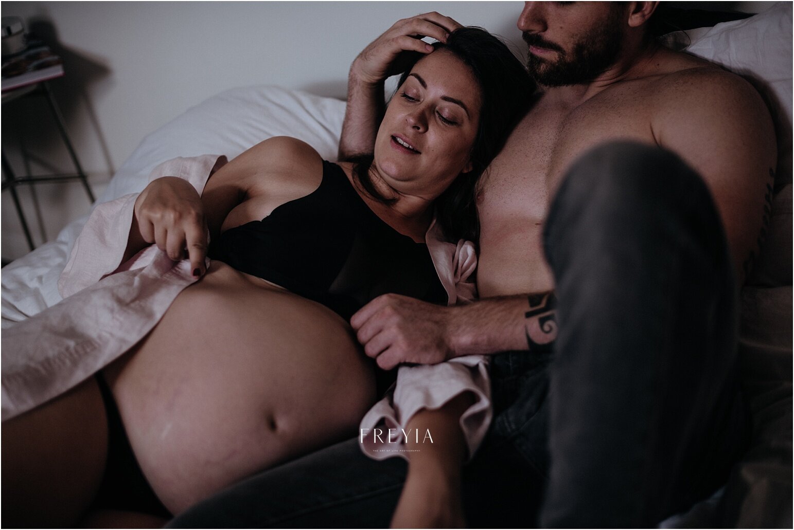 J + D |  session grossesse SÉANCE PHOTO femme enceinte future maman maternité |  PHOTOGRAPHE bebe grossesse frejus cote dazur nice | FREYIA photography | photographe | nouveau-né bébé maternité (Copy)
