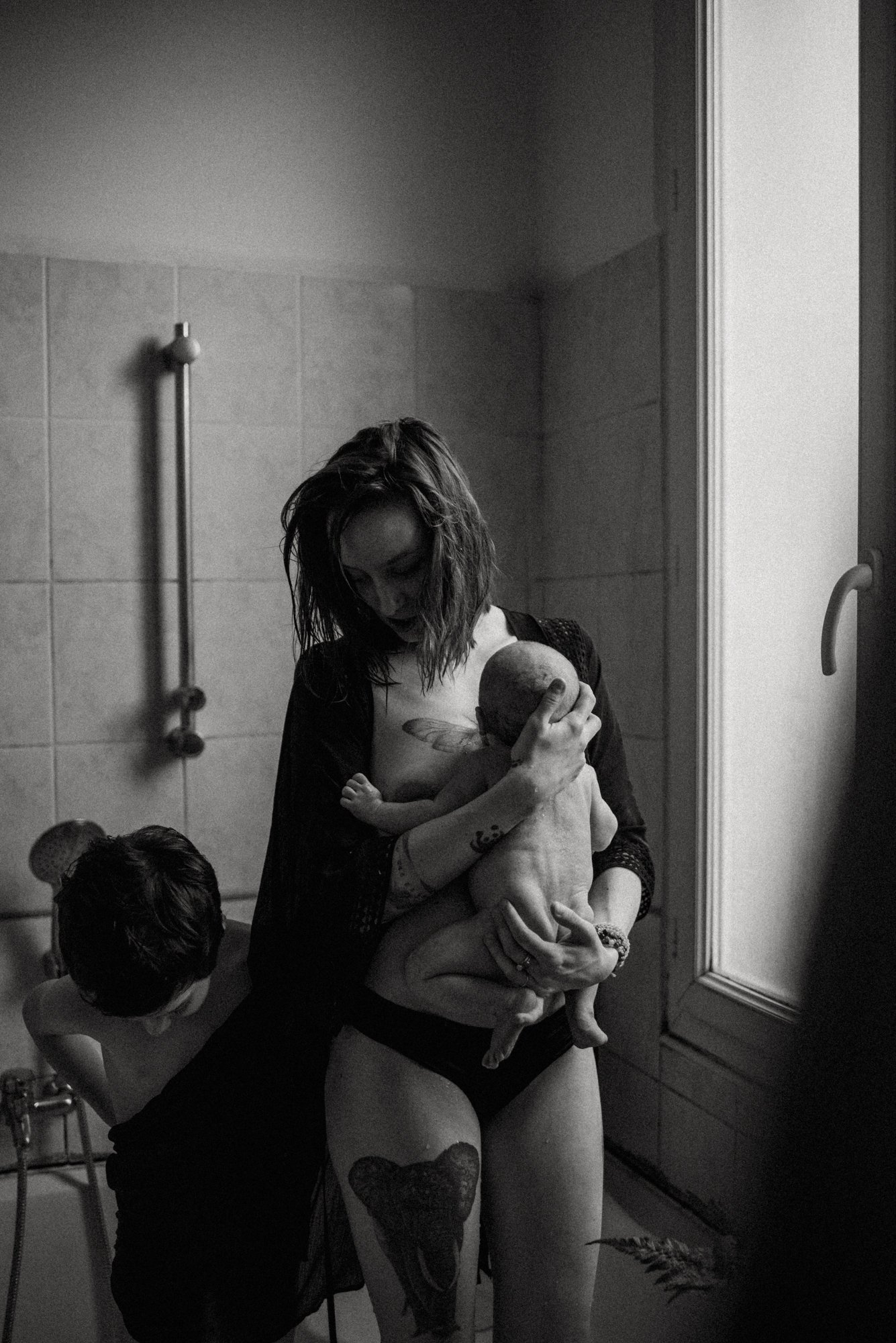  N + R seance photo nude motherhood allaitement maternite frejus cote d azur nice cannes grasse saint tropez var alpes maritimes photographe bebe nouveaune femme enceinte maternite grossesse |  (Copy)