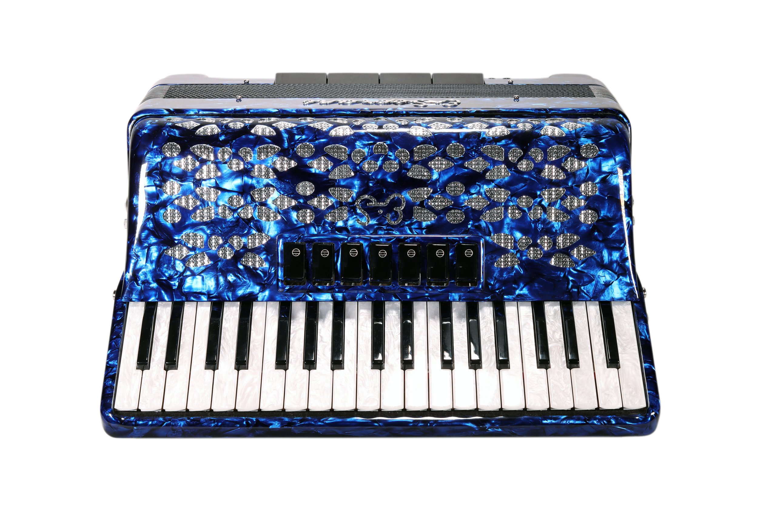 -969Blue_Keyboard_FocusStacked(flattened)(edited).jpg