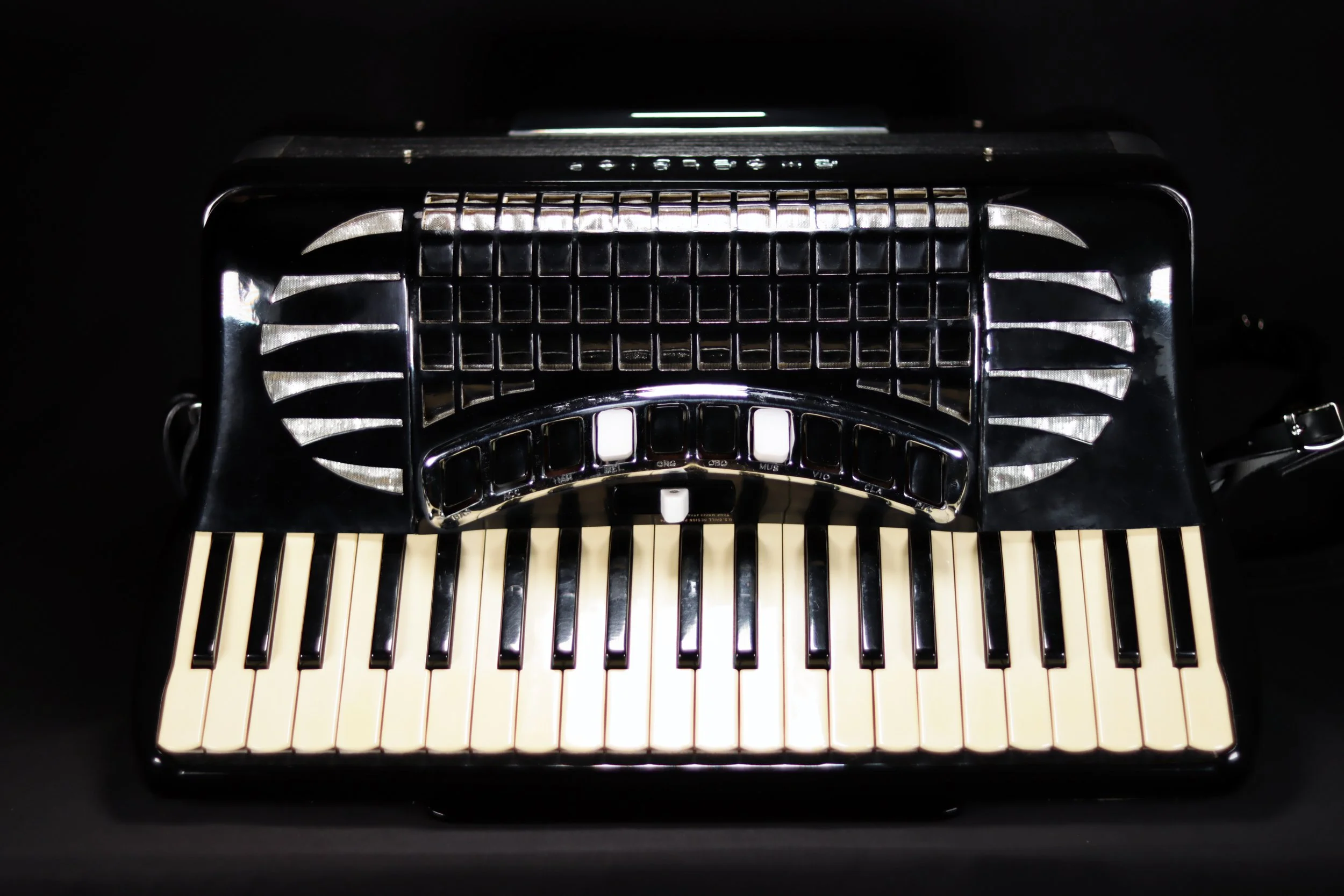 Excelsior_SymphonyGrand_LMMH_KEYBOARD.jpg