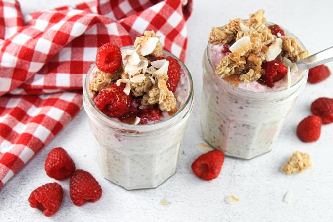 Raspberry Overnight Oats