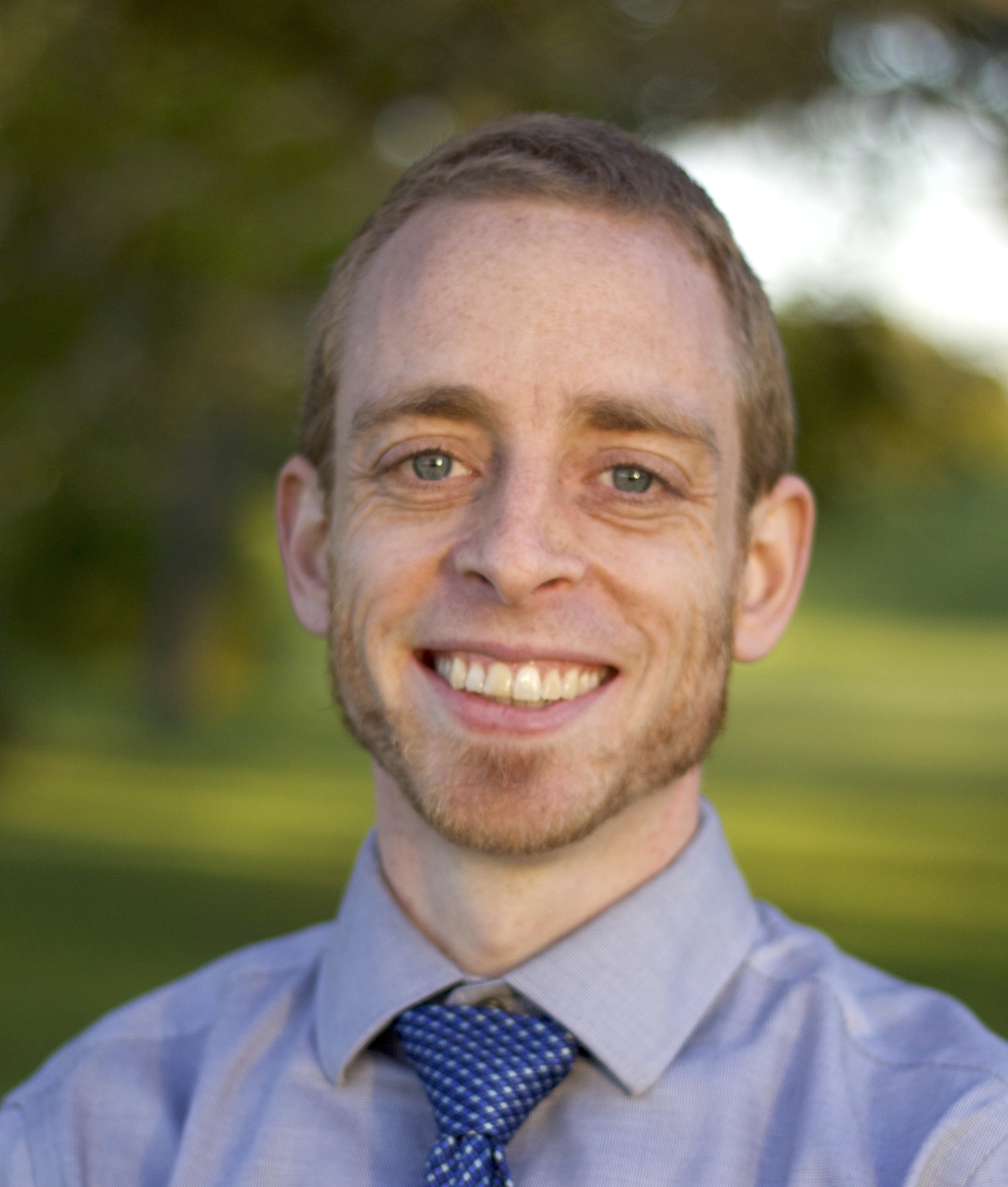 Headshot3 - Copy.jpg