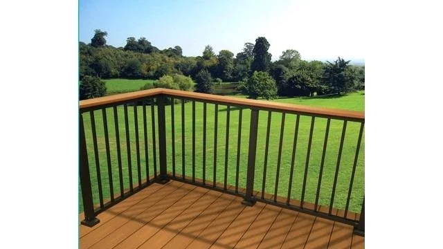railing.jpg
