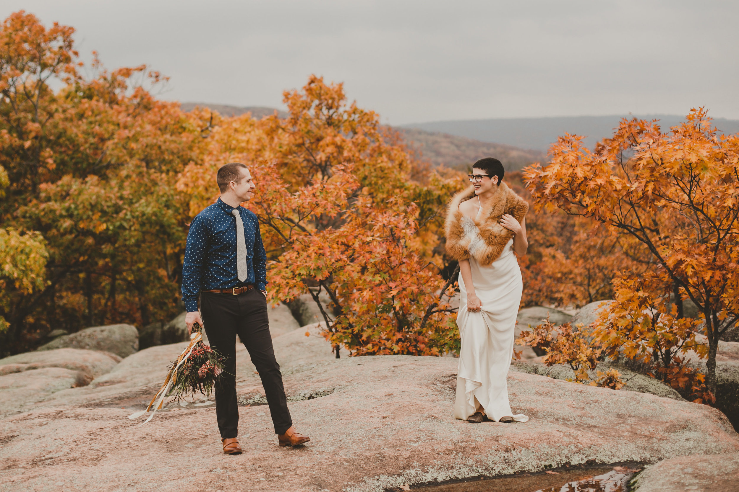 PattengalePhotography__StyledShoot_Wes&Jess_ElephantRockStatePark_Boho_Modern_StLouis_-63.jpg