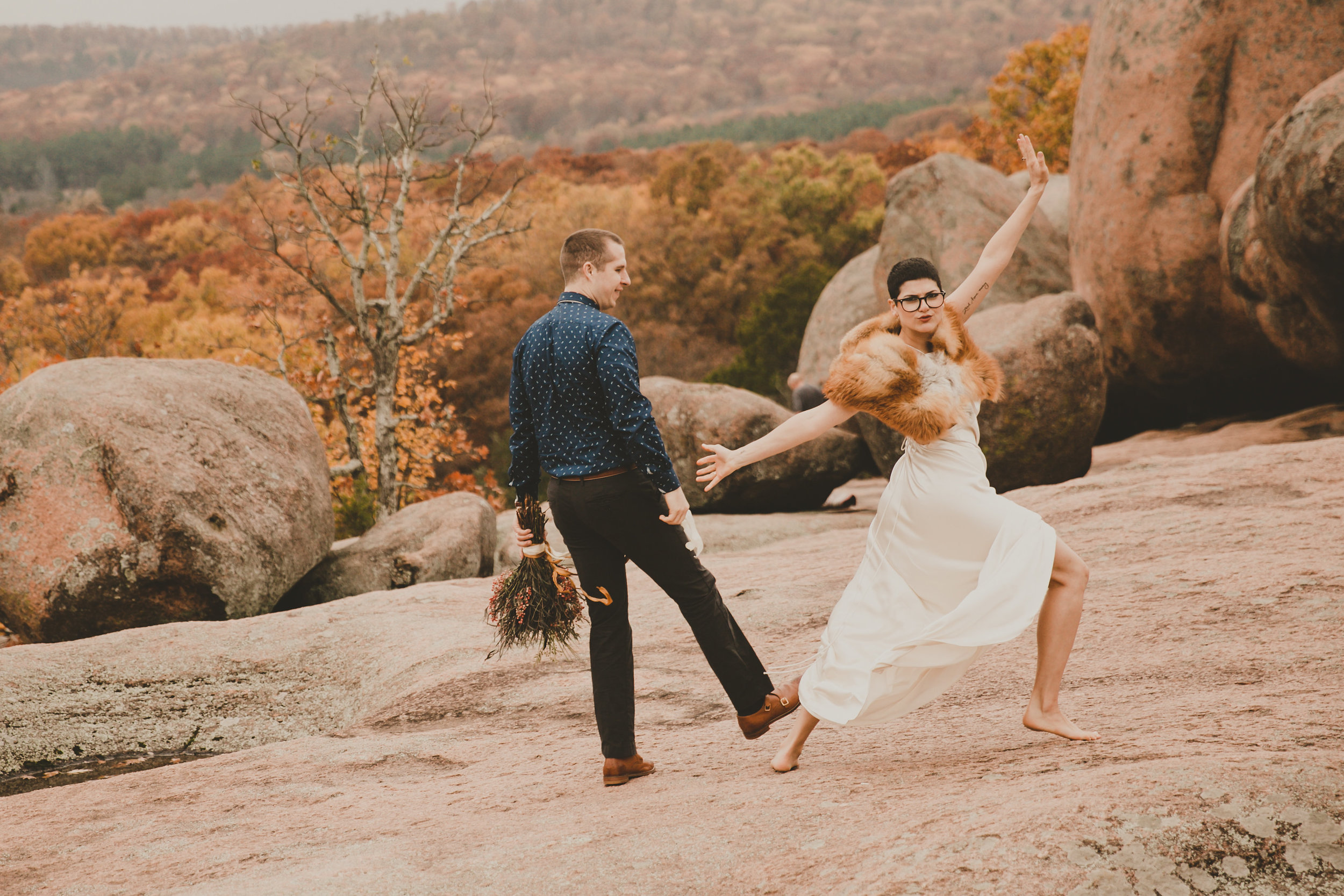 PattengalePhotography__StyledShoot_Wes&Jess_ElephantRockStatePark_Boho_Modern_StLouis_-142.jpg