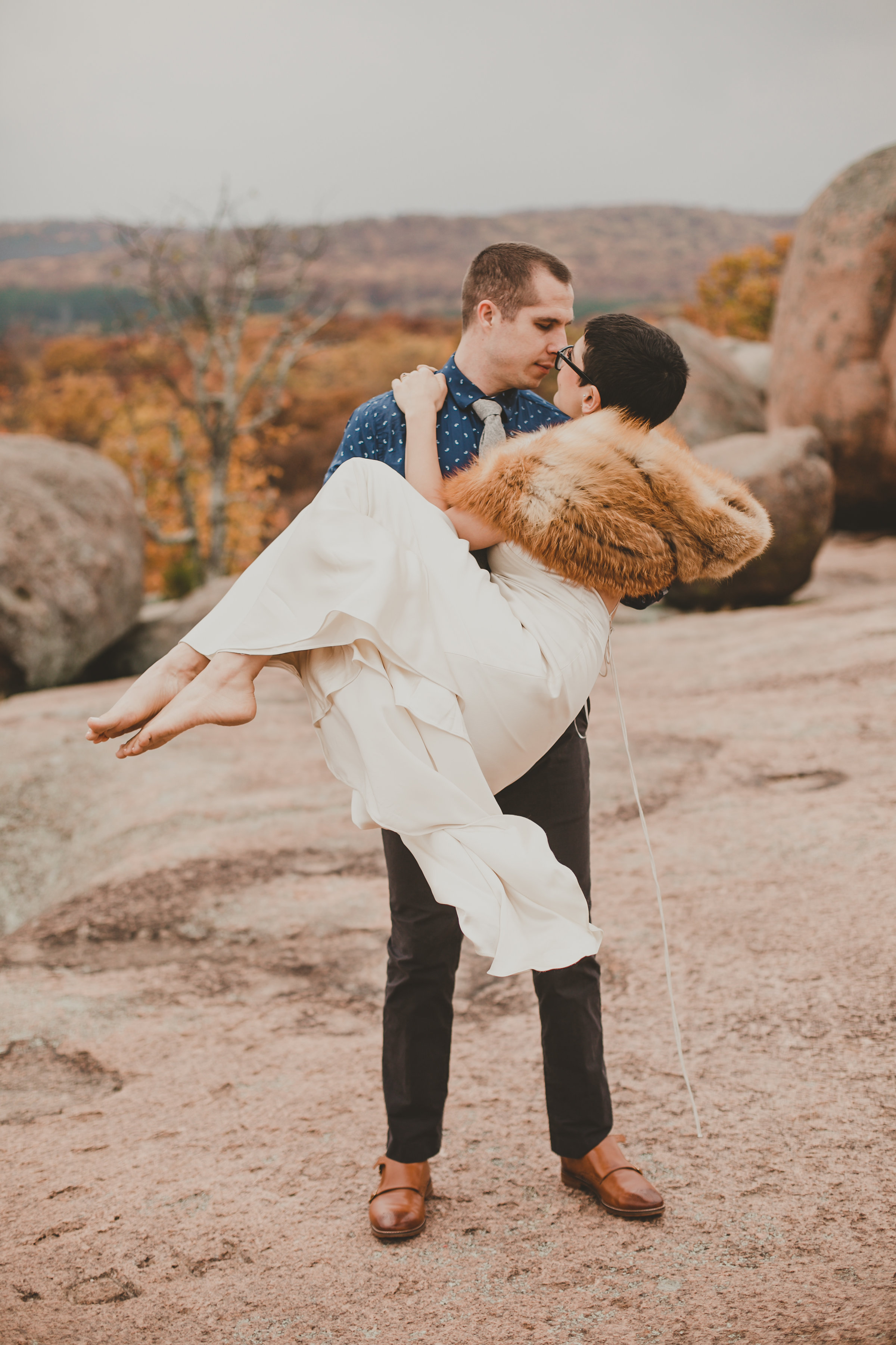 PattengalePhotography__StyledShoot_Wes&Jess_ElephantRockStatePark_Boho_Modern_StLouis_-165.jpg
