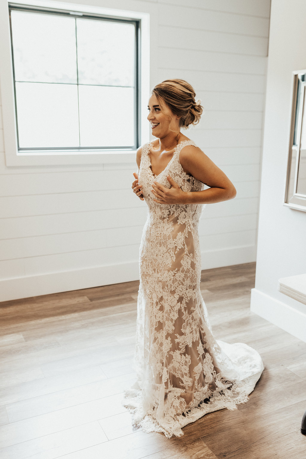 Haley+Josh-GettingReady23.jpg