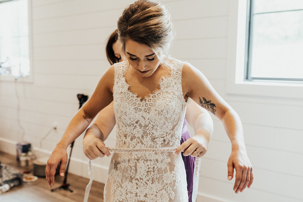 Haley+Josh-GettingReady56.jpg