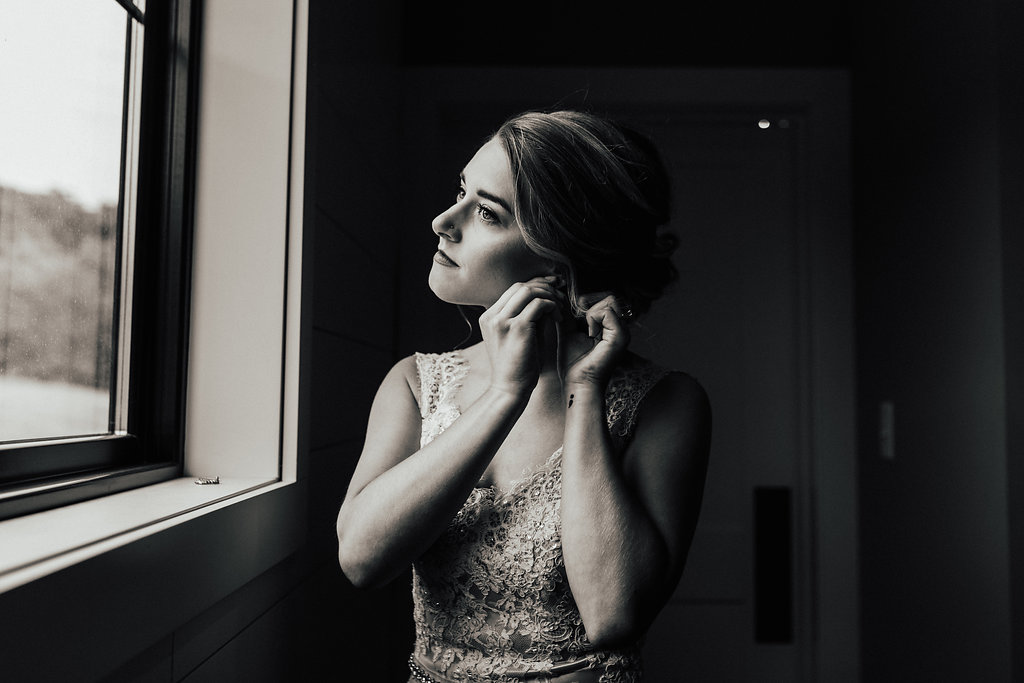 Haley+Josh-GettingReady73.jpg