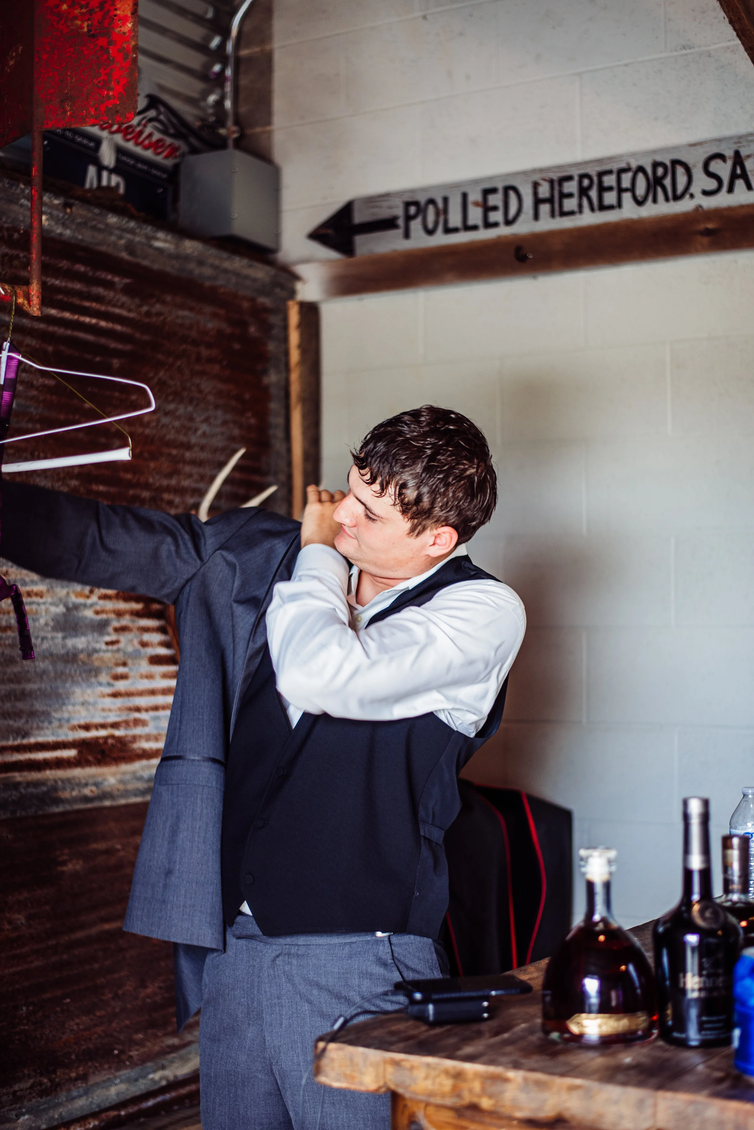 Katie+DustinRollingWedding-AmberKoellingPhotography2045.jpg