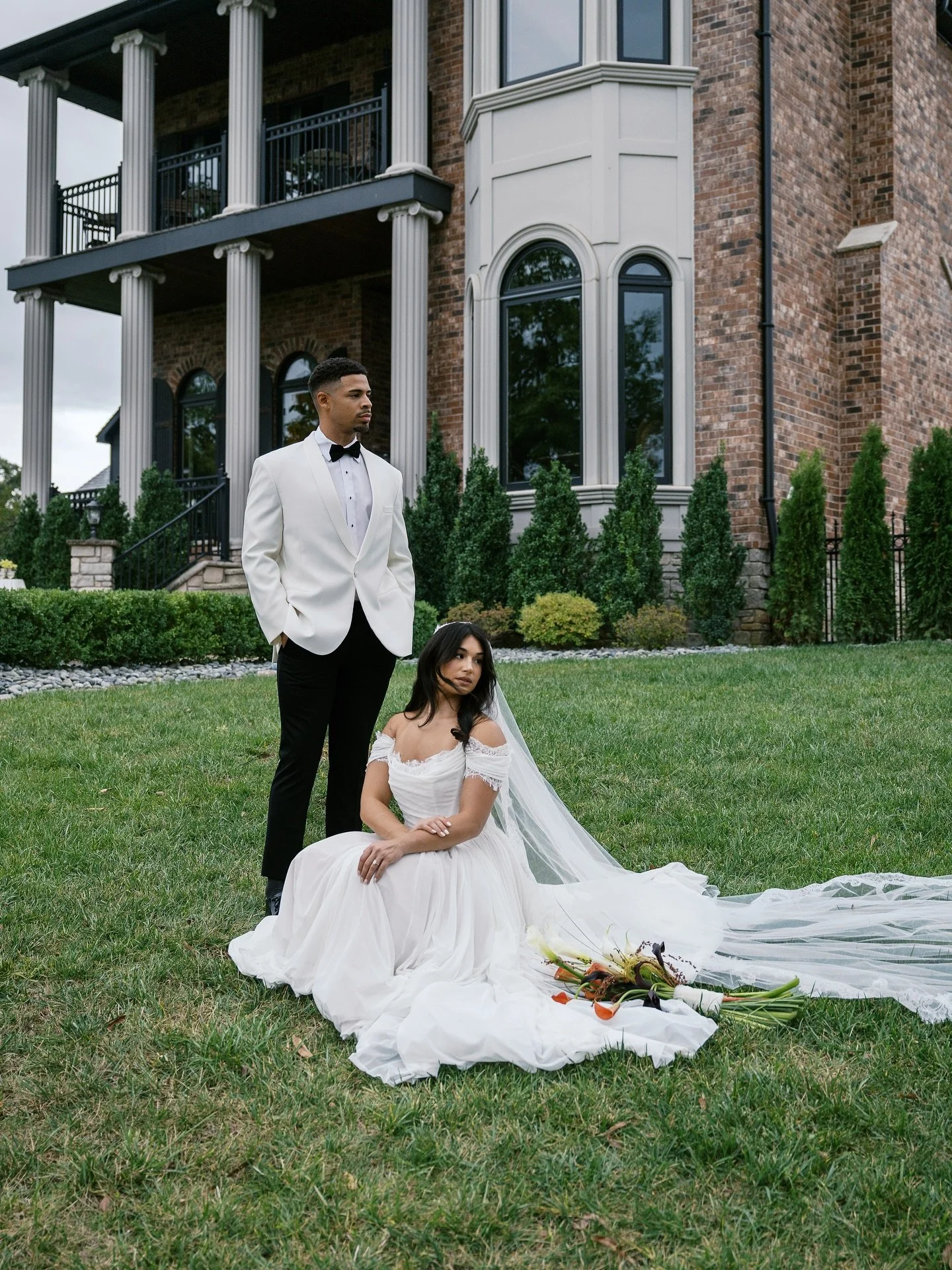 Love looks good on you✨😉

Creative Direction + Photography: @jordangroverphoto
Planner:@lunaandcoevents
Venue:@the_estate_washington 
Dresses: @watters
Florals: @theavenuefleur
Hair and Makeup: @ashleyborenhairandmakeup
Tux: @yourweddingwishlist&nbs