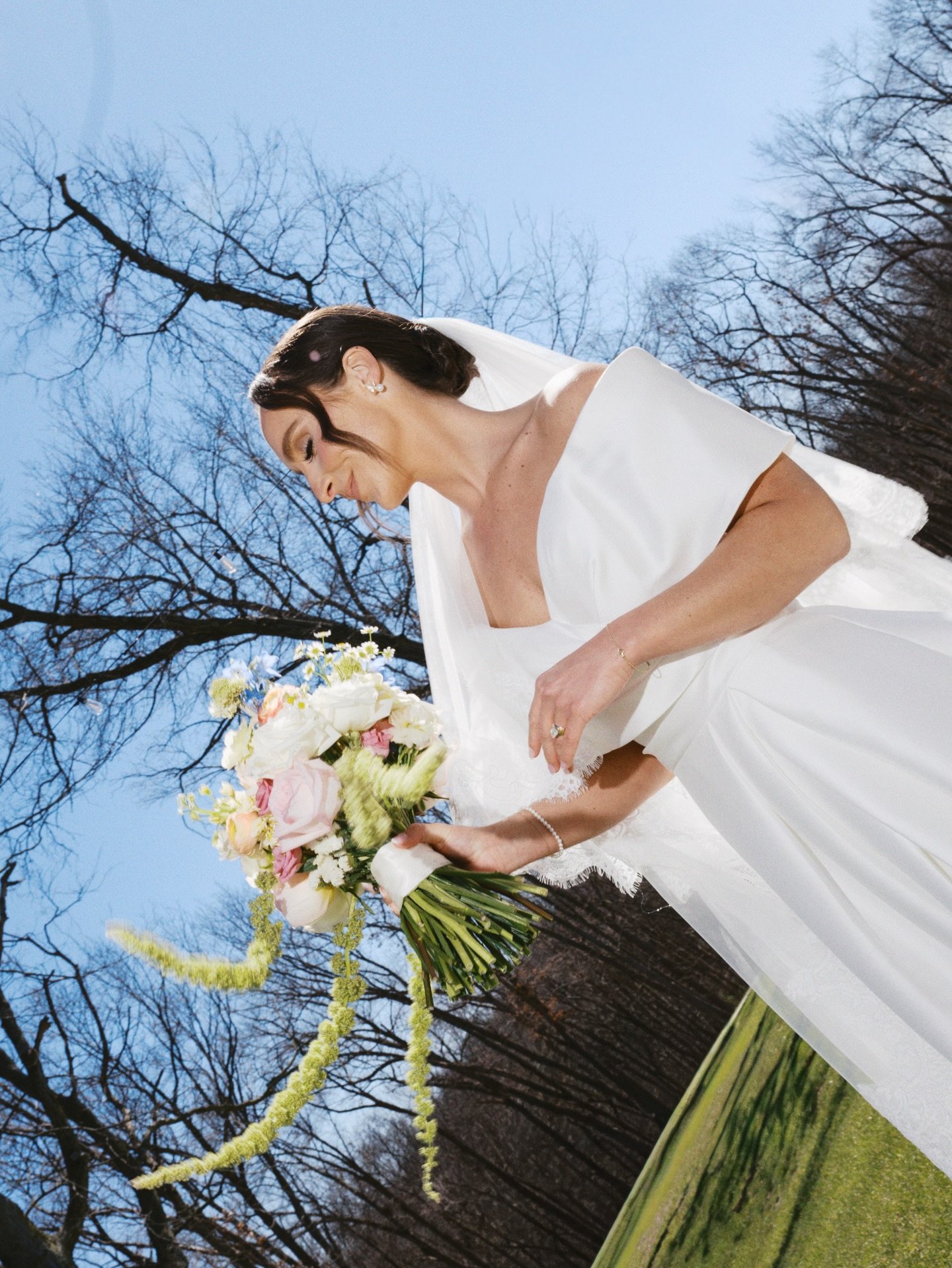 The Blaylocks🦢🏛️🌷

venue: @centralpark.eolia 
planner: @hospitalitybyhannah 
photo: @megankingphoto video: @merindaallenfilms 
content: @vowsandvisuals.co dj: @highclassdjs
coffee truck: @crossroadscoffeecamper hmua: @_4theloveofbeauty_
string qua