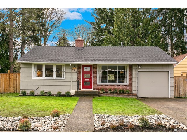 4915 SW Bruce St, Seattle WA 98136 SOLD for $635,000 For more photos & information, click here .