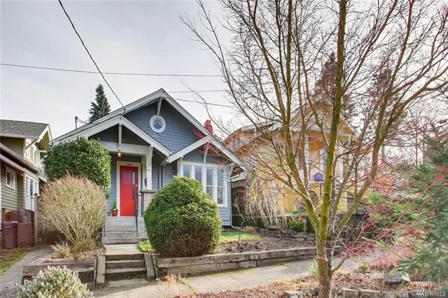 4806 Woodlawn Ave N, Seattle WA 98103 SOLD for $775,000 For more photos & information, click here.