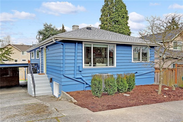 906 N 93rd St, Seattle 98103 SOLD for $757,000 For more photos & information, click here.
