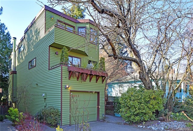 8013 11th Ave NW, Seattle 98117 SOLD for $550,000 For more photos & information, click here.