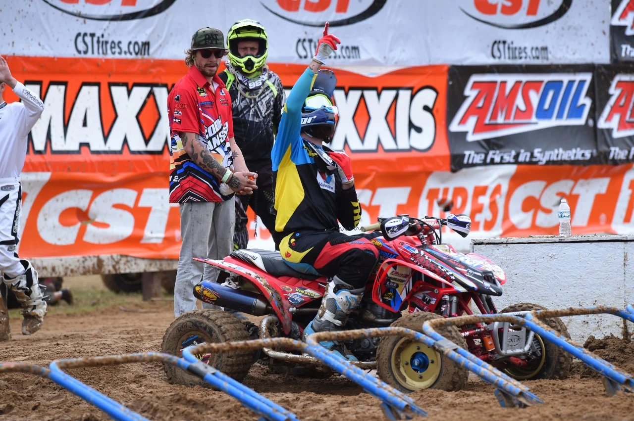 Janssen Responds to Major Wreck at Underground Mx