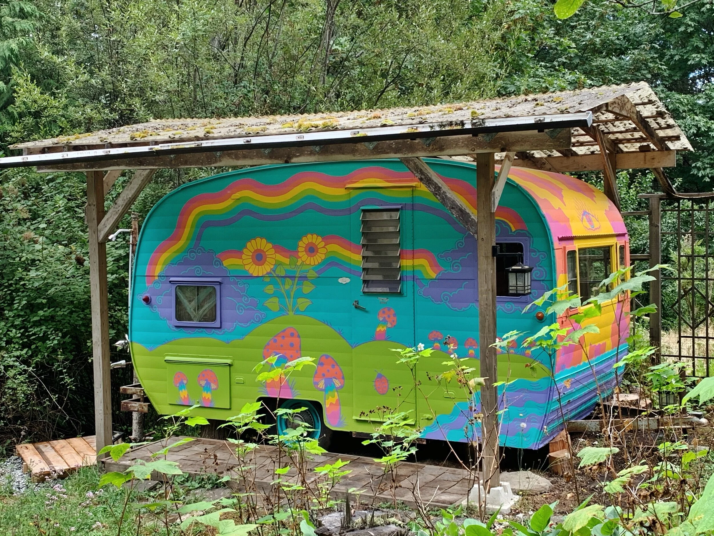 Ananda Trailer 2.JPG