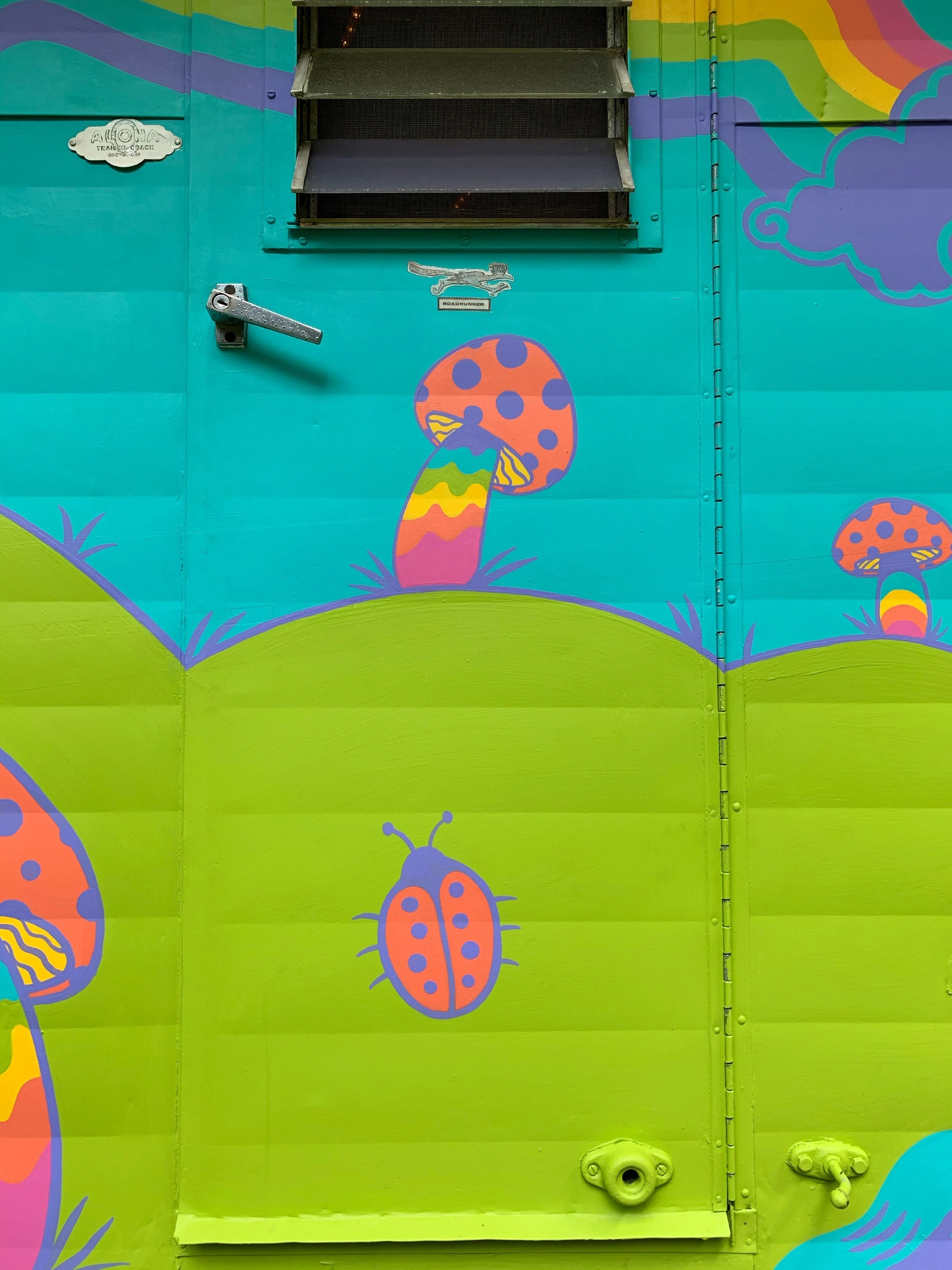 Ananda Trailer 5.JPG