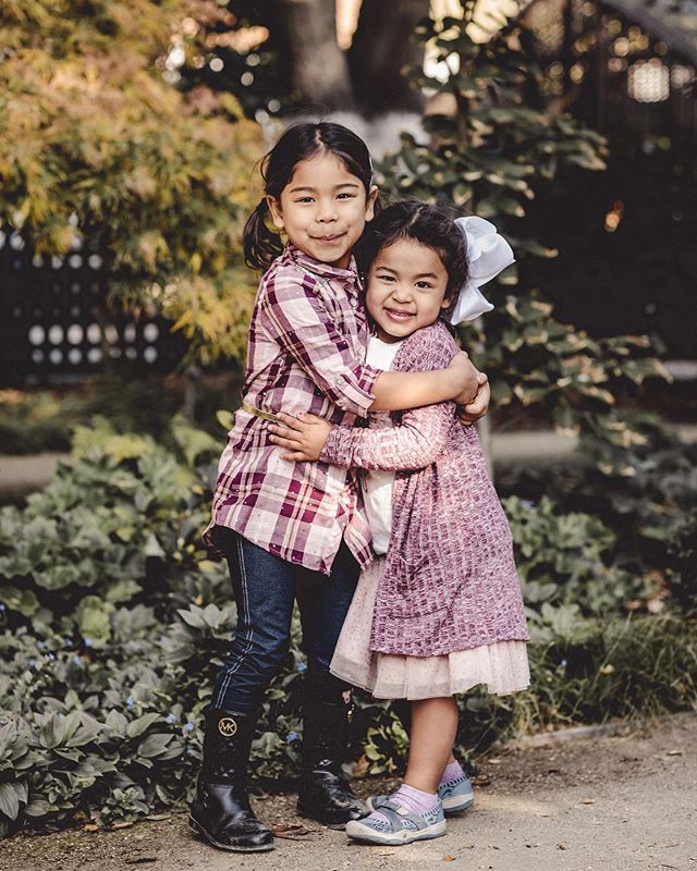 &ldquo;Sister. She is your mirror, shining back at you with a world of possibilities. She is your witness, who sees you at your worst and best, and loves you anyway.&rdquo; - Barbara Alpert #sisters #familytime #carraonealphotography #portraitphotogr