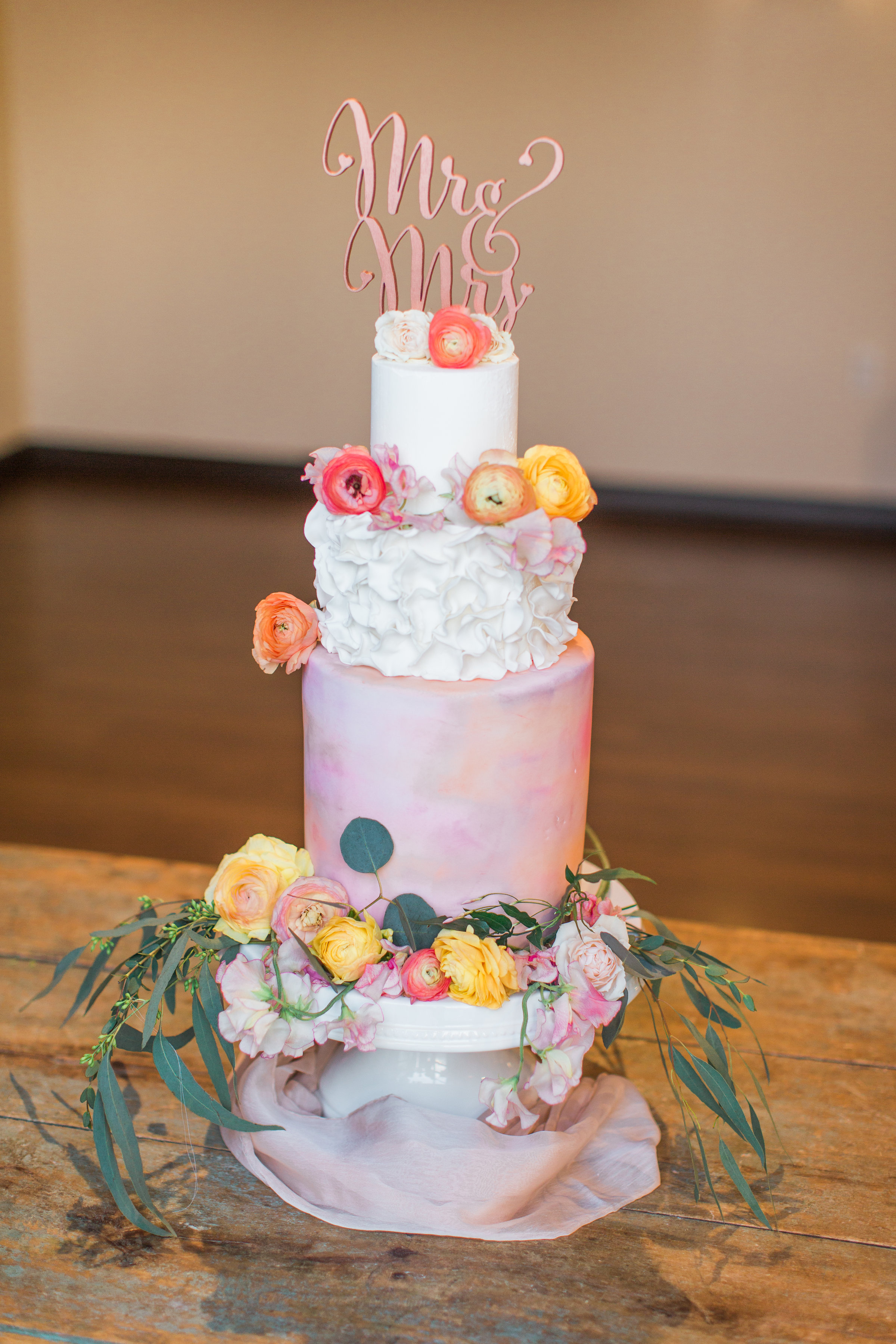 ColorfulOceanfrontWeddingInspiration-OleHanson-SanClemente,Ca-WeddingPhotographer-LovisaPhoto-72.jpg