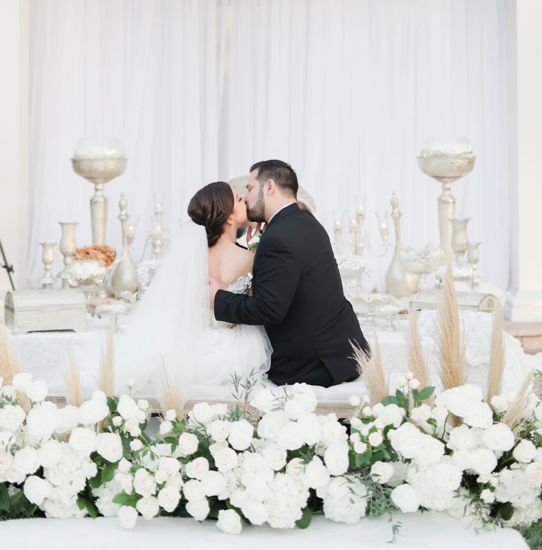 AKP_Amanda&Arash_teasers-10.jpg