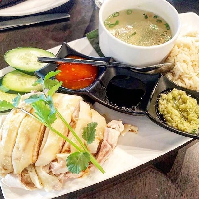 Hump day vibes 🐪&mdash; We&rsquo;re open from 12pm-8pm. Give us a call today (408) 246-6320
。。。。。
#Repost @andreasfoodlife&mdash;Straits has some really amazing dishes! My favorites would definitely be this HaiNan Chicken.