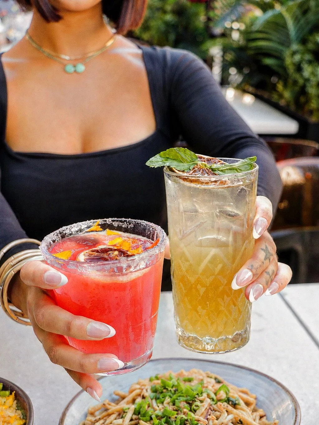 When you said &ldquo;just one drink&rdquo; but the food showed up and suddenly you&rsquo;re staying awhile 🤭

📍 Straits Restaurant | Santana Row
