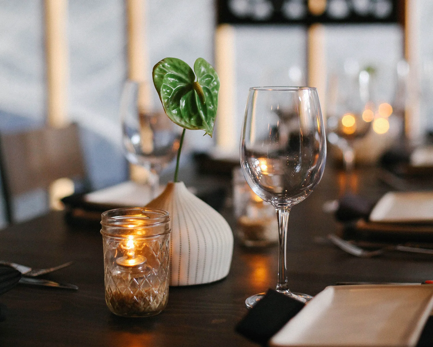Roots&Rye_SantanaRow_interior_28.jpg