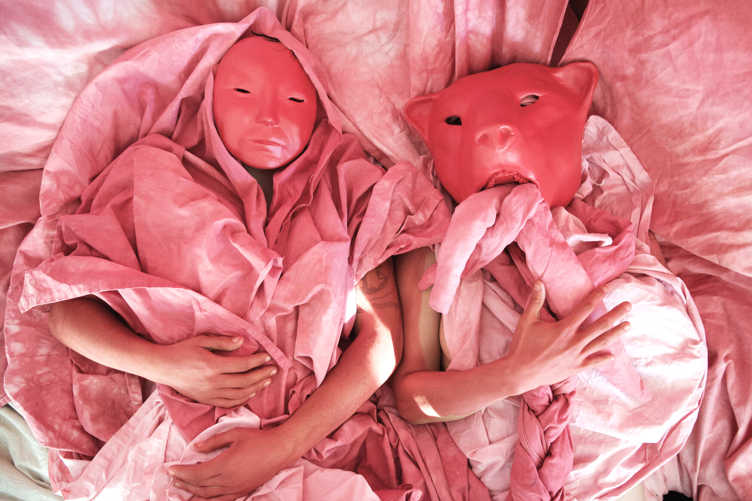  Ceramic masks, aerosol paint, dyed cotton fabric, body paint. Photo and Concept: Rachel Pozivenec. 2020 