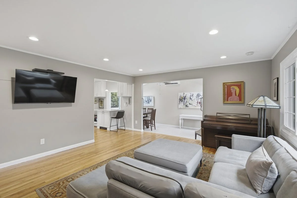 142 7th St-9.jpg