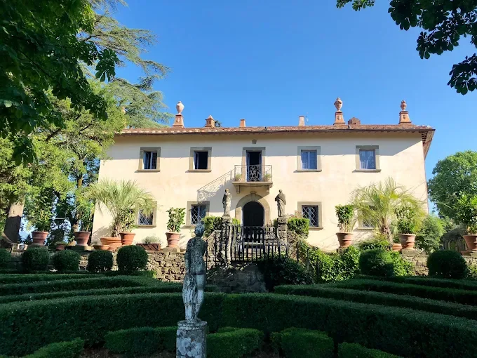 Copywriting Client: Villa I Busini