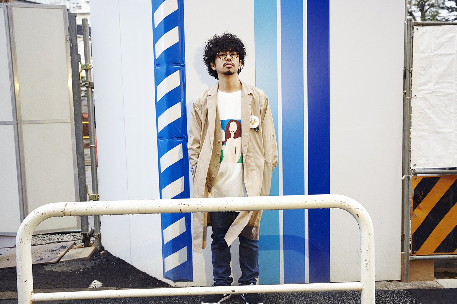 cut01_234_COMP のコピー.jpg