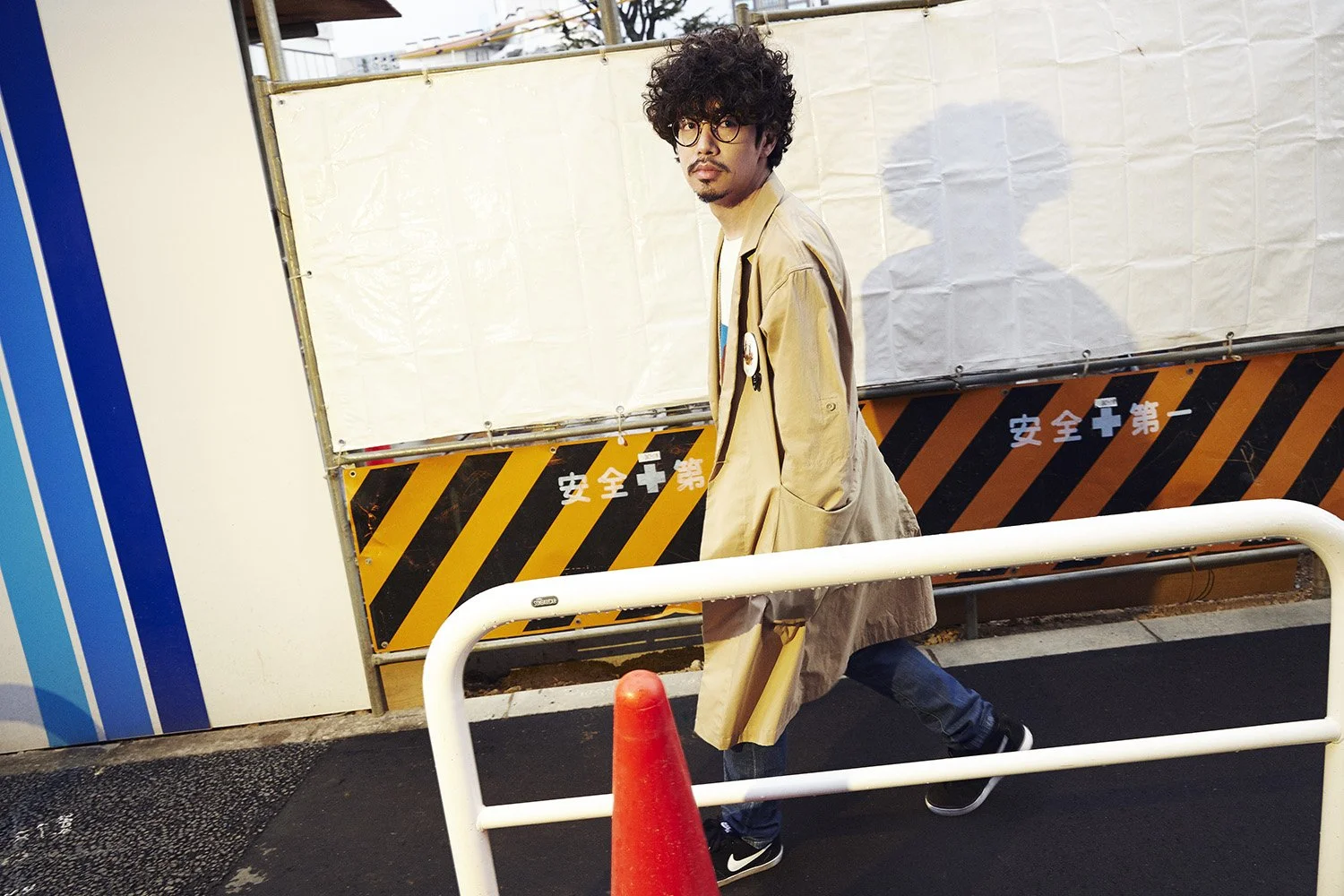 cut01_272_COMP のコピー.jpg